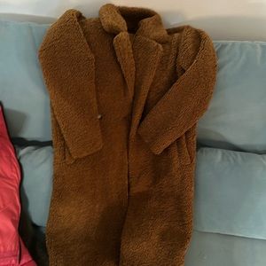 Long sherpa style coat